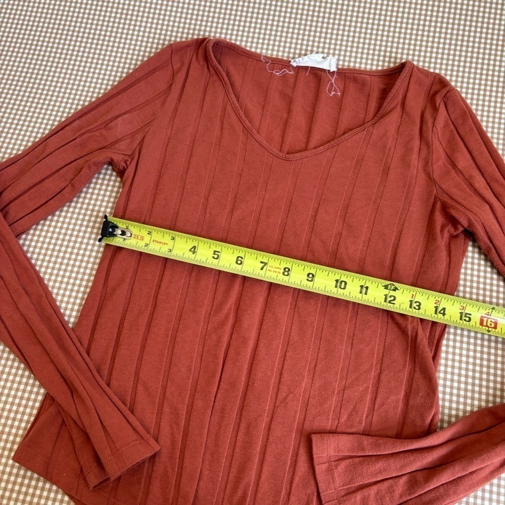 Pink Republic long sleeve basic top. Size Small - Picture 9 of 12